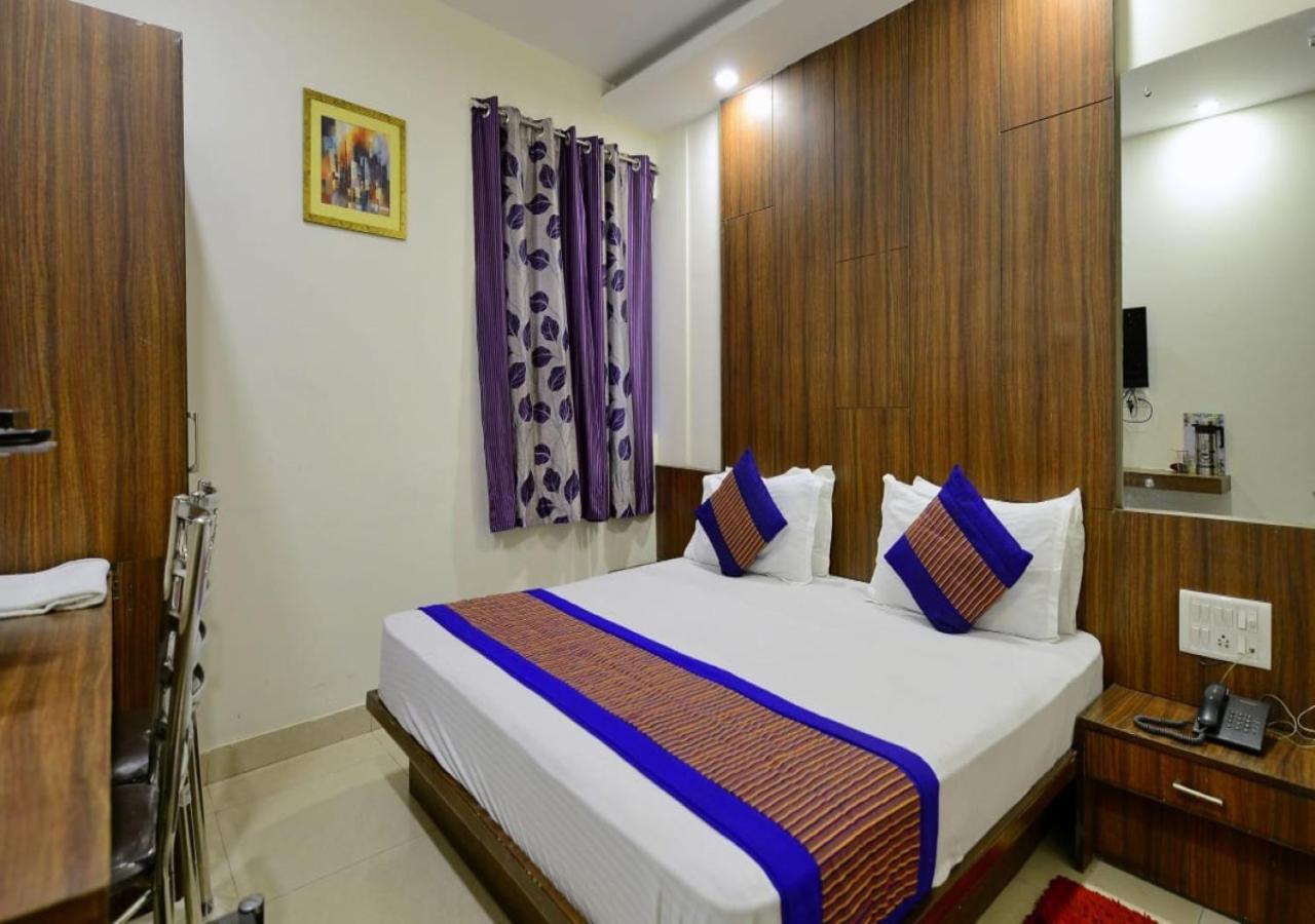 Hotel International Neelam Near New Delhi Railway Station نيودلهي المظهر الخارجي الصورة