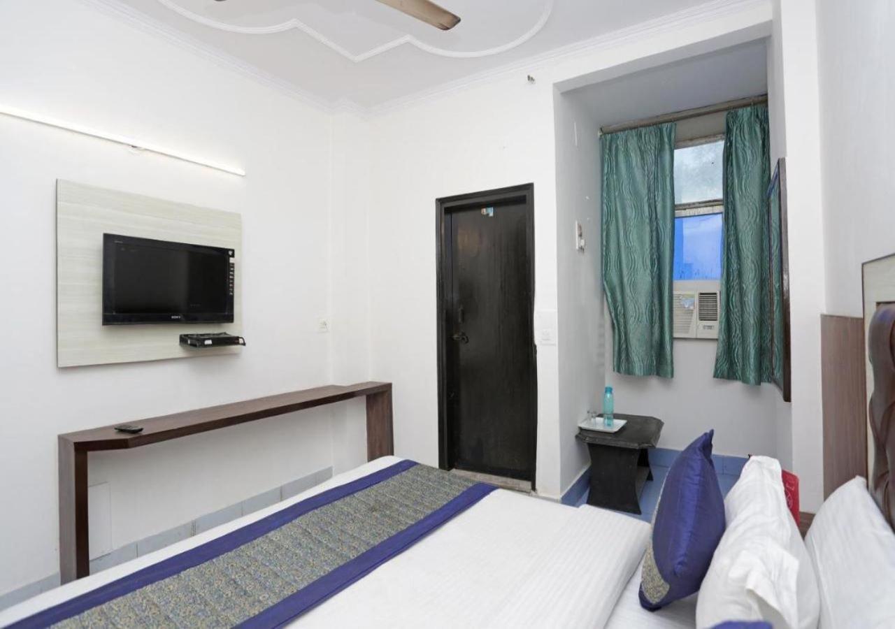 Hotel International Neelam Near New Delhi Railway Station نيودلهي المظهر الخارجي الصورة