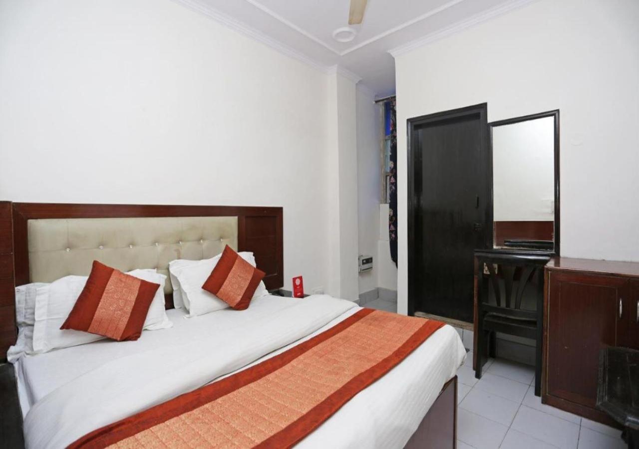 Hotel International Neelam Near New Delhi Railway Station نيودلهي المظهر الخارجي الصورة